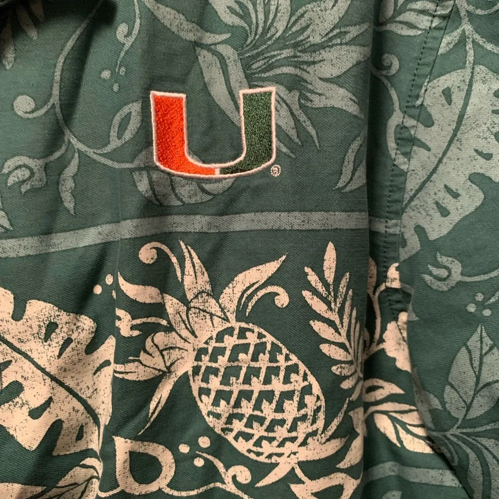Tommy Bahama University of Miami Pina Piazzo Camp Shirt - Picture 3 of 7